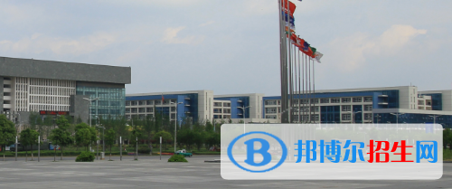 貴陽職業(yè)技術學院中職部2020年招生辦聯(lián)系電話