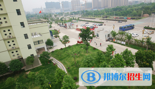 蕪湖京師職業(yè)學(xué)校2020年報(bào)名條件、招生要求、招生對(duì)象