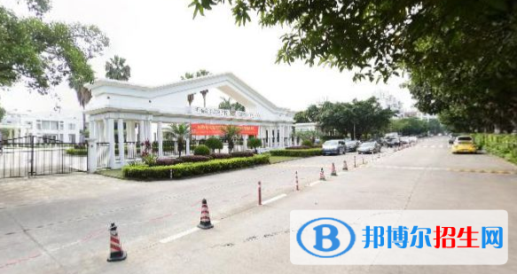 廣州國(guó)際學(xué)校( 祈福英語實(shí)驗(yàn)學(xué)校)初中部2020年招生辦聯(lián)系電話