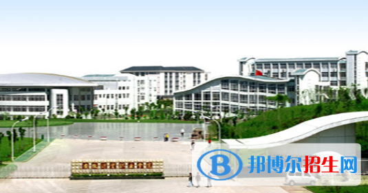 安徽財貿(mào)職業(yè)學(xué)院2020年學(xué)費(fèi)、收費(fèi)多少