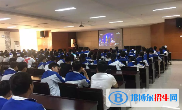 保定市第四職業(yè)中學(xué)2020年招生辦聯(lián)系電話