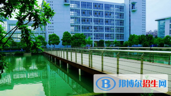 安徽財貿(mào)職業(yè)學(xué)院網(wǎng)站網(wǎng)址