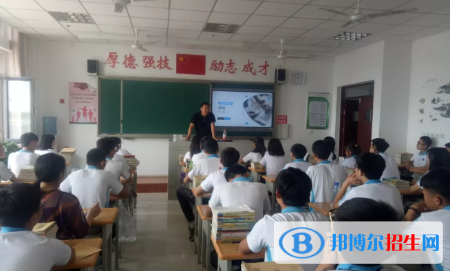 黃驊市職業(yè)技術(shù)教育中心2020年招生辦聯(lián)系電話(huà)