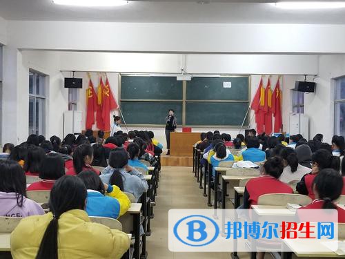 潢川幼兒師范學(xué)校2021年招生辦聯(lián)系電話(huà)