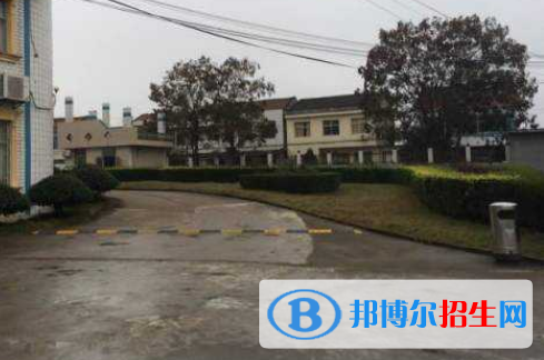 黃岡實驗技工學(xué)校5