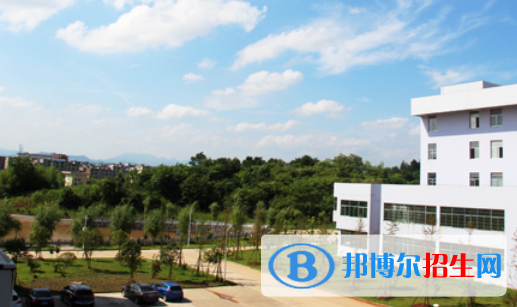 江西工業(yè)工程職業(yè)技術(shù)學(xué)院2020年學(xué)費(fèi)、收費(fèi)多少