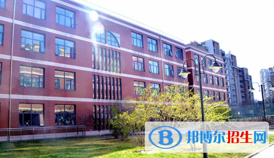 北京中芯學(xué)校初中部2020年學(xué)費、收費多少