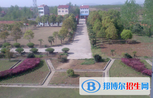 鐘祥長(zhǎng)壽職業(yè)高級(jí)中學(xué)2