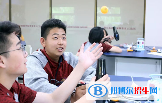 北京明誠外國語學(xué)校初中部網(wǎng)站網(wǎng)址