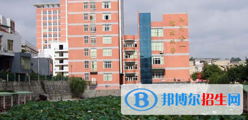 貴州交通運輸學(xué)校2020年招生辦聯(lián)系電話