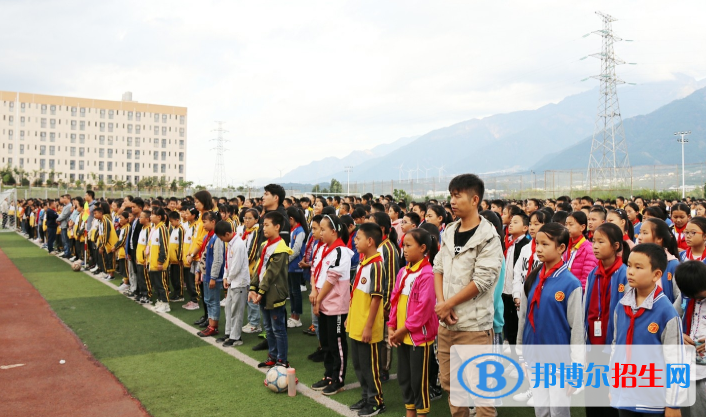 攀西綿陽(yáng)南山國(guó)際學(xué)校初中部2020年招生辦聯(lián)系電話