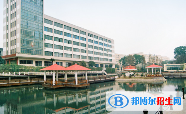 武漢職業(yè)技術學院