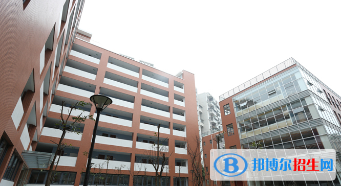 牛津國(guó)際公學(xué)成都學(xué)校初中部2020年招生計(jì)劃