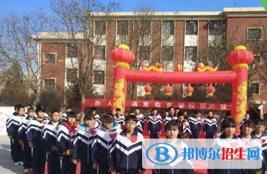 會寧現(xiàn)代科技職業(yè)學(xué)校3