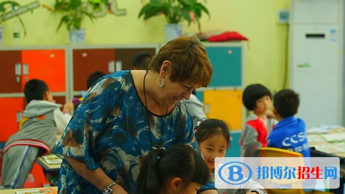 貴陽觀山湖中鐵置業(yè)中加學校2020年招生簡章