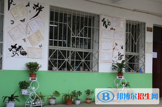  韓城西莊中學(xué)怎么樣、好不好