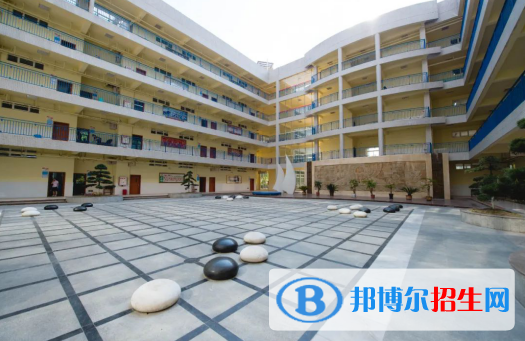貴陽一中新世界國(guó)際學(xué)校小學(xué)部2020年招生計(jì)劃
