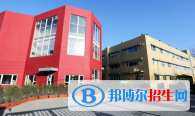 昆明呈貢青苗國際雙語學校小學部網站網址