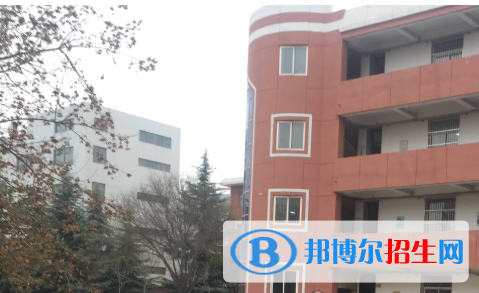 渭南高新中學(xué)2020年學(xué)費(fèi)、收費(fèi)多少