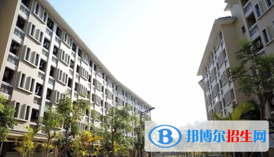 廣州華南商貿(mào)職業(yè)學(xué)院網(wǎng)站網(wǎng)址