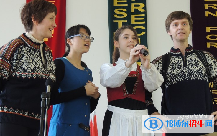 珠?？茞圪悋H學(xué)校小學(xué)部2020年招生辦聯(lián)系電話