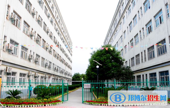荊門職業(yè)學(xué)院7