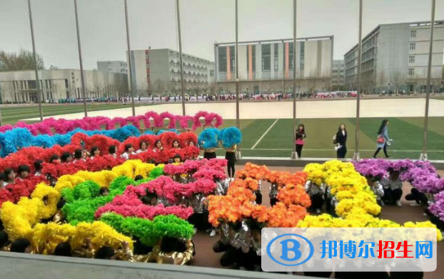 唐山英才國際學(xué)校小學(xué)部2020年學(xué)費、收費多少