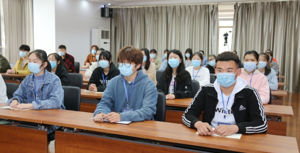 南通科技職業(yè)學(xué)院2020年報(bào)名條件、招生要求、招生對(duì)象