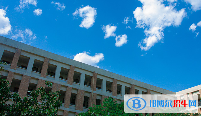 鄭州一八國際小學(xué)2020年報(bào)名條件、招生要求、招生對象