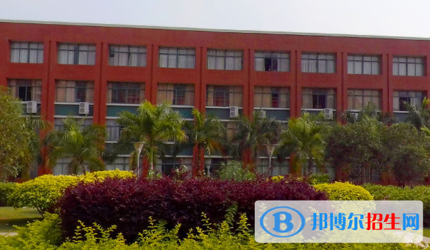 廣州華商職業(yè)學(xué)院怎么樣、好不好