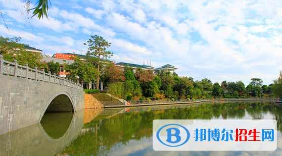 廣州華夏職業(yè)學(xué)院是幾專