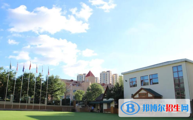 青島銀河學校小學部2020年招生辦聯(lián)系電話