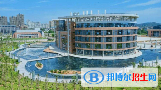贛南衛(wèi)生健康職業(yè)學院2020年招生辦聯(lián)系電話