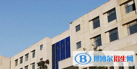 安徽2020年讀鐵路學(xué)?？梢钥即髮W(xué)嗎