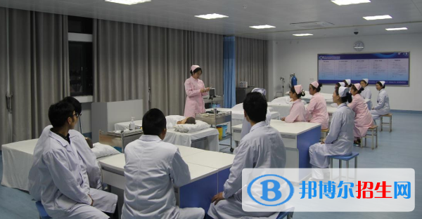 廣東2020年衛(wèi)校有哪些專(zhuān)業(yè)適合男生