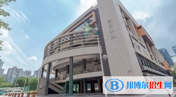 廣東省外語藝術(shù)職業(yè)學(xué)院2020年學(xué)費、收費多少