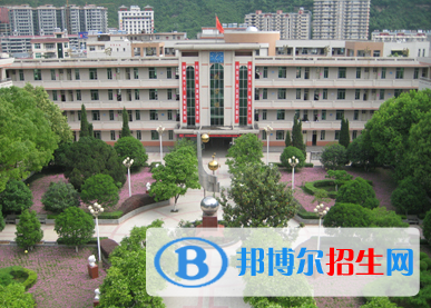  安康旬陽中學(xué)2020年學(xué)費、收費多少