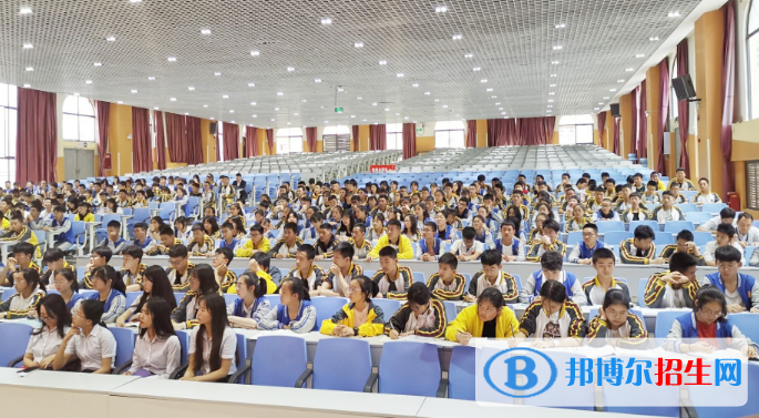攀西綿陽南山國(guó)際學(xué)校小學(xué)部2020年報(bào)名條件、招生要求、招生對(duì)象