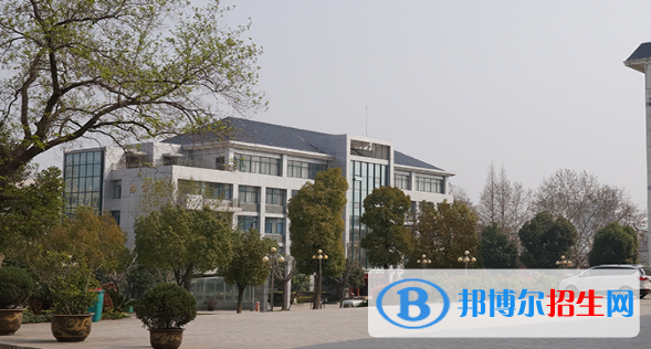 淮南職業(yè)技術(shù)學(xué)院地址在哪里