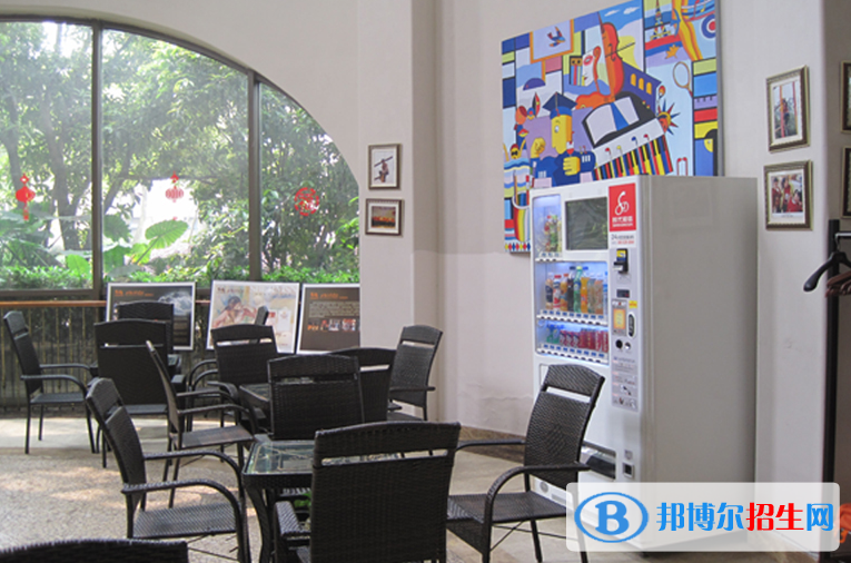 成都麓山國際光亞學(xué)校小學(xué)部2020年報名條件、招生要求、招生對象