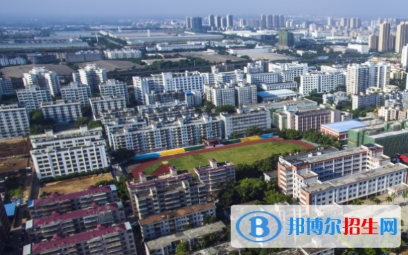 海南農(nóng)墾中學(xué)2020年招生辦聯(lián)系電話