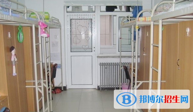 海南師范大學(xué)附屬中學(xué)2020年宿舍條件