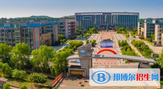 皖江職業(yè)教育中心學(xué)校2020年報(bào)名條件、招生要求、招生對(duì)象
