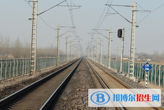 襄陽2020年鐵路學(xué)校招生要求多少分
