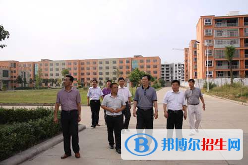 息縣職業(yè)教育中心2021年報(bào)名條件、招生要求、招生對象