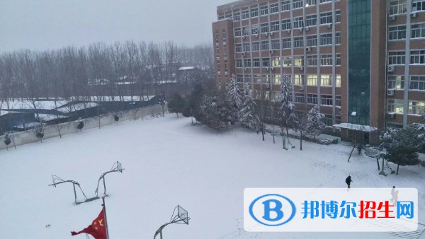 南陽市張衡中等職業(yè)學(xué)校2021年招生辦聯(lián)系電話