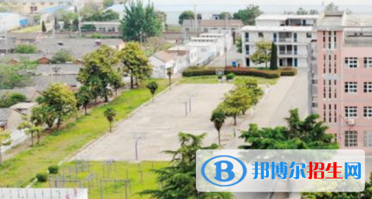淮北市烈山區(qū)中等專業(yè)學(xué)校2020年報名條件、招生要求、招生對象