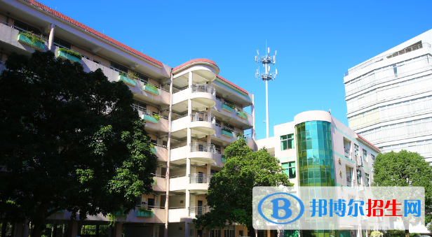 東莞經(jīng)濟(jì)貿(mào)易學(xué)校2020年學(xué)費(fèi)、收費(fèi)多少