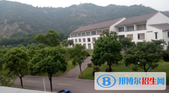 江蘇木瀆中學(xué)2020年招生辦聯(lián)系電話