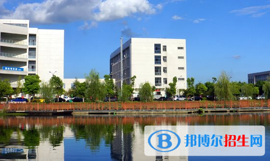 銅陵市理工學校2021年招生辦聯(lián)系電話
